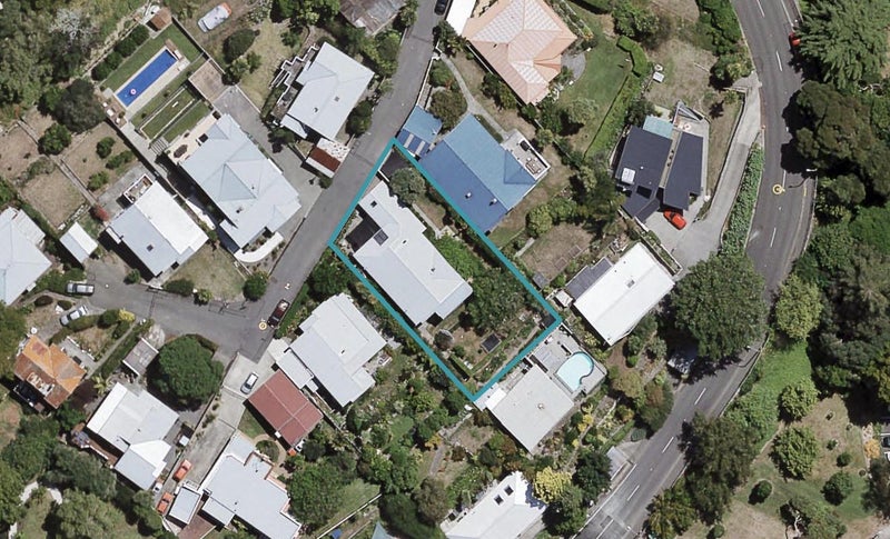 8 Lawrence Road, Hospital Hill, Napier - Carousel 1