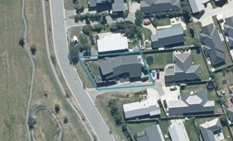 11 Rere Road, Lake Hayes, Queenstown - Carousel 1