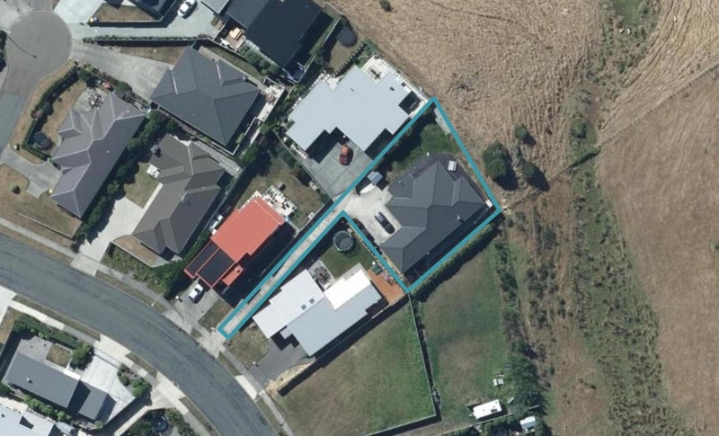 26 Mo Street, Camborne, Porirua - Carousel 1
