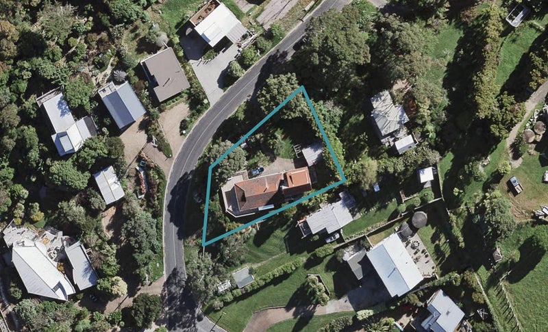 64 Ocean Road, Surfdale, Waiheke Island - Carousel 1