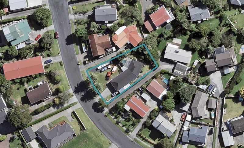 9 Taihiki Road, Clarks Beach, Clarks Beach - Carousel 1