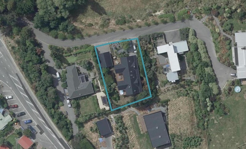66 Governors Bay Road, Cass Bay, Lyttelton - Carousel 1