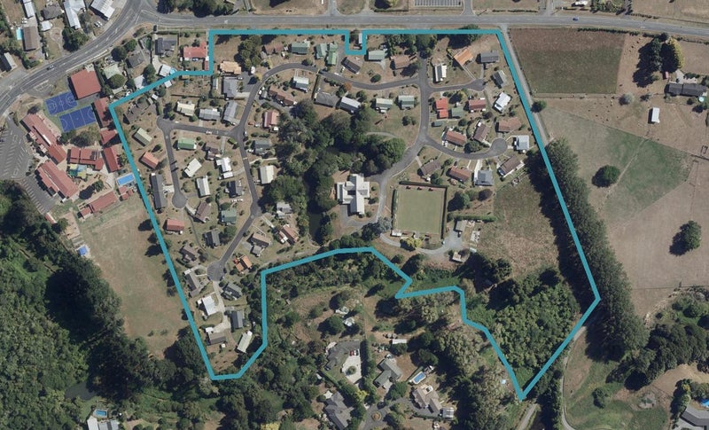 24 Kingfisher Way, Te Kowhai, Hamilton - Carousel 1
