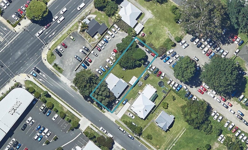121 Eighteenth Avenue, Tauranga South, Tauranga - Carousel 1