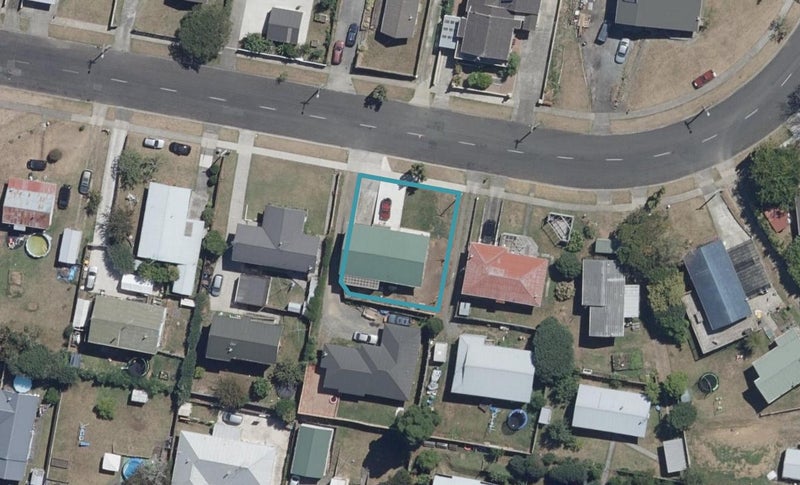 24 Cowley Drive, Temple View, Hamilton - Carousel 1