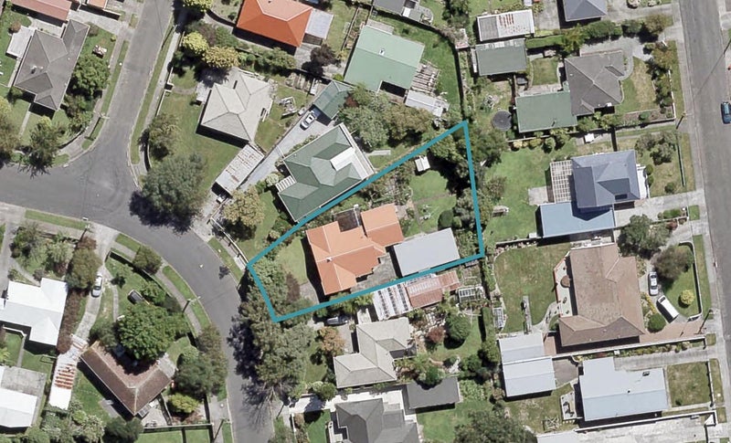 68 Routley Crescent, Elderslea, Upper Hutt - Carousel 1