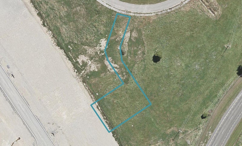 8 McMillan Lane, Wallaceville, Upper Hutt - Carousel 1