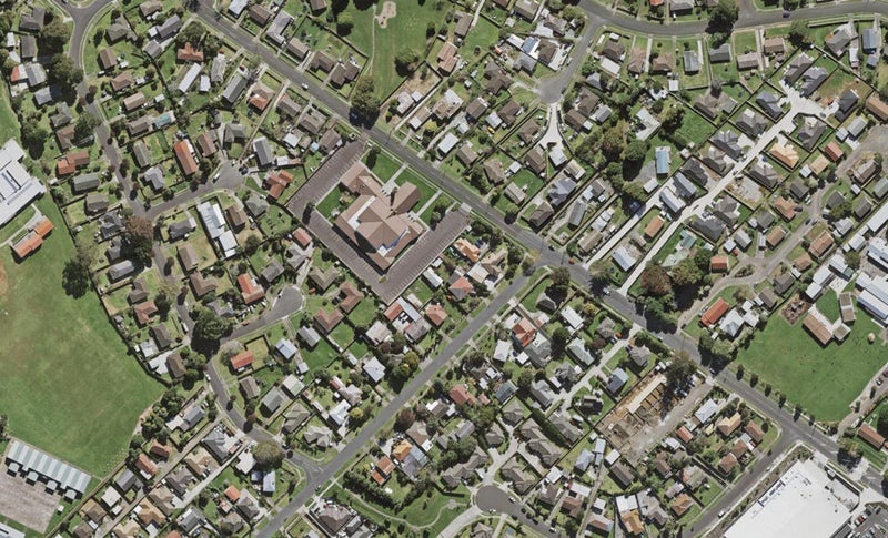 46 Yates Road, MANGERE EAST, AUCKLAND - Carousel 1