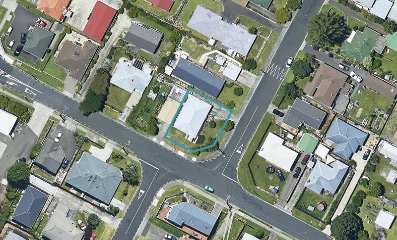 41 Hillstone Avenue, Gate Pa, Tauranga - Carousel 1