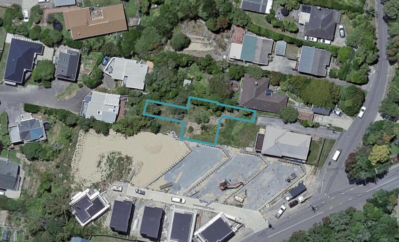 4/1 Robert Street, Newlands, Wellington - Carousel 1