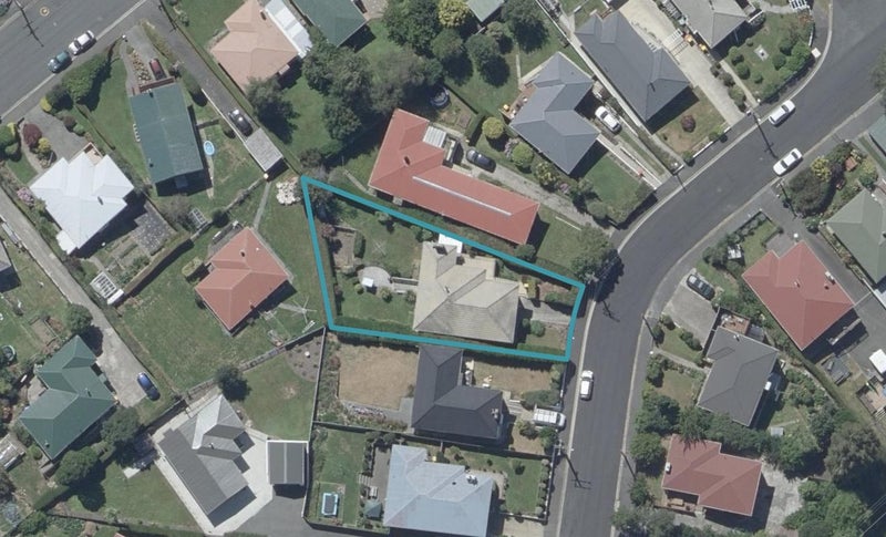 97 Centennial Avenue, Helensburgh, Dunedin - Carousel 1