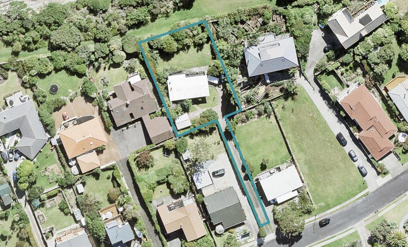 66 Pacific Parade, Army Bay, Whangaparaoa - Carousel 1