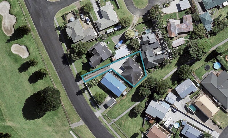 15A Stella Drive, Clarks Beach, Clarks Beach - Carousel 1