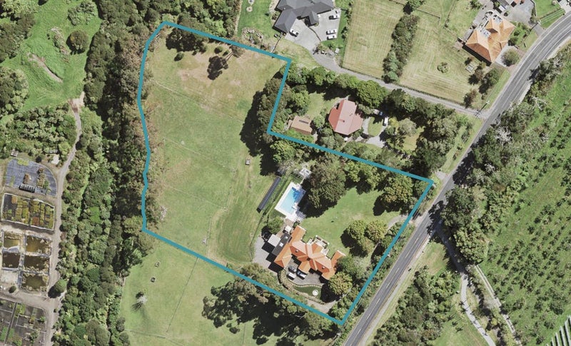 601 West Coast Road, Oratia, Auckland - Carousel 1