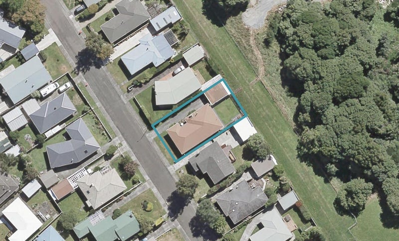 22 Whirinaki Crescent, Heretaunga, Upper Hutt - Carousel 1