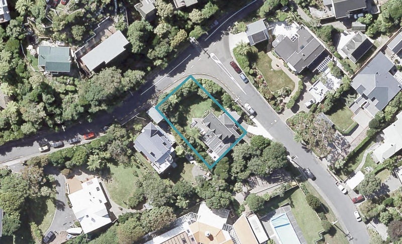 12 Ferry Road, Days Bay, Lower Hutt - Carousel 1