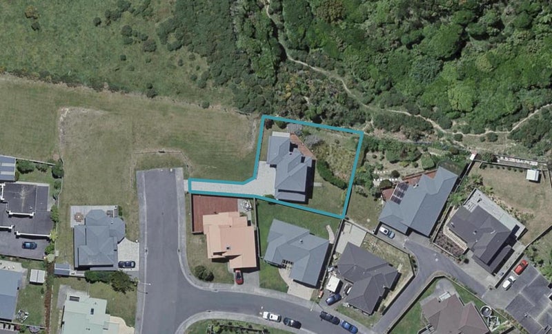10 Black Pine Road, Woodridge, Wellington - Carousel 1