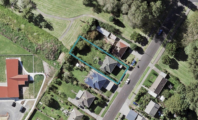 31 Paddington Street, Glen Innes, Auckland - Carousel 1