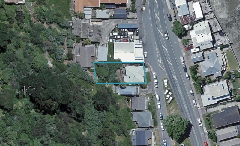266 Queens Drive, Lyall Bay, Wellington - Carousel 1