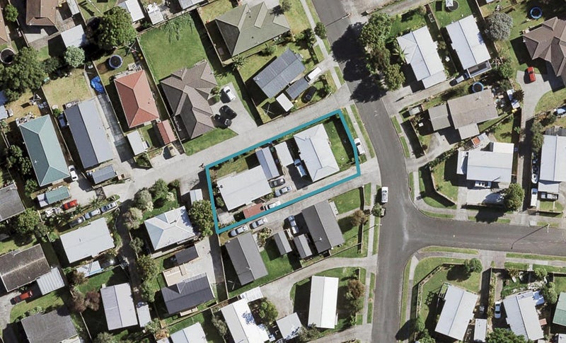 1/15 Templeton Place, Clendon Park, Auckland - Carousel 1