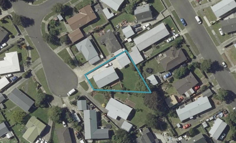 10 Suzanne Grove, Kelvin Grove, Palmerston North - Carousel 1