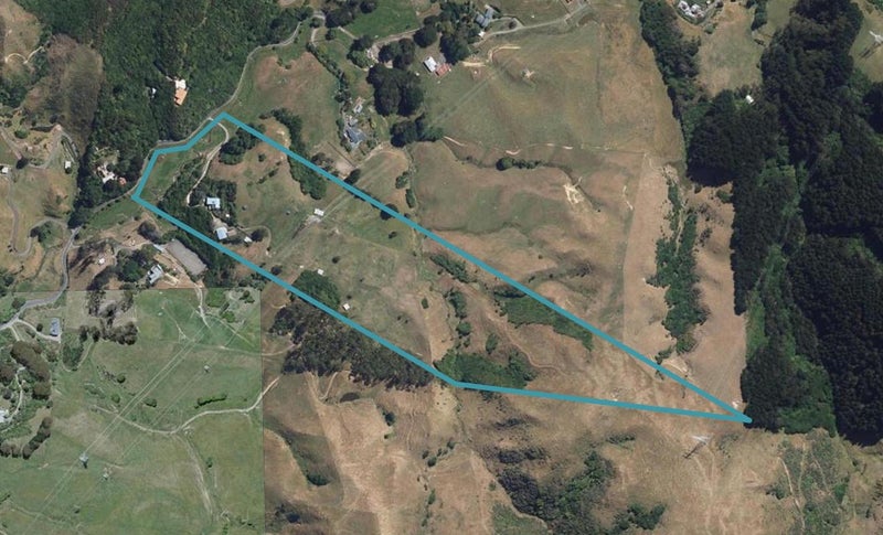 384 Takapu Road, Takapu Valley, Wellington - Carousel 1