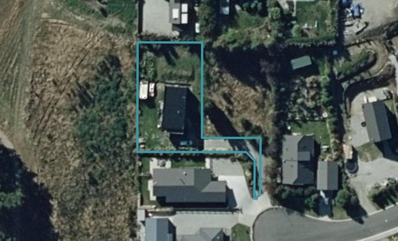 61 Nichol Street, Wanaka - Carousel 1