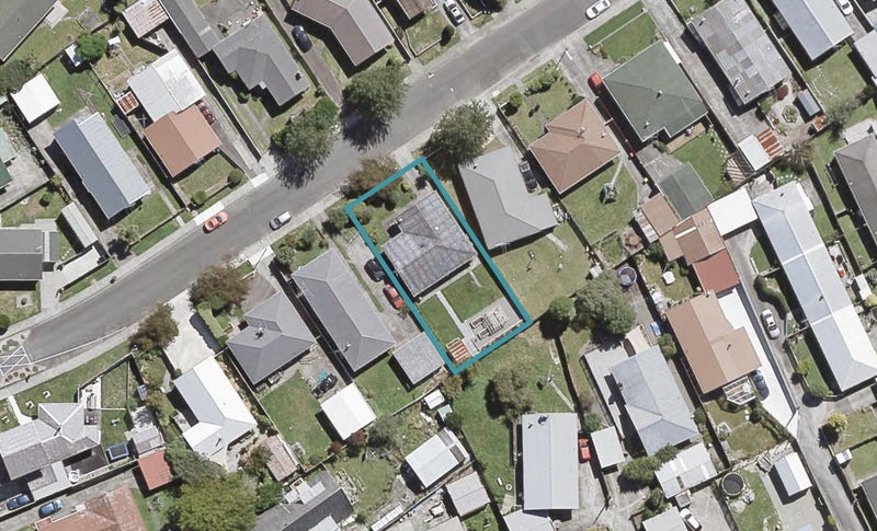 10 Oregon Drive, Maoribank, Upper Hutt - Carousel 1