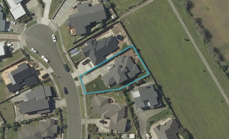 15 Tennyson Avenue, Kelvin Grove, Palmerston North - Carousel 1