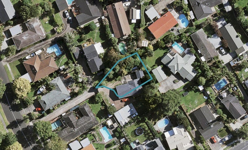 7 Rushgreen Avenue, Pahurehure, Papakura - Carousel 1