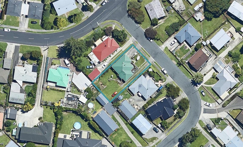 3 Oriana Crescent, Bellevue, Tauranga - Carousel 1