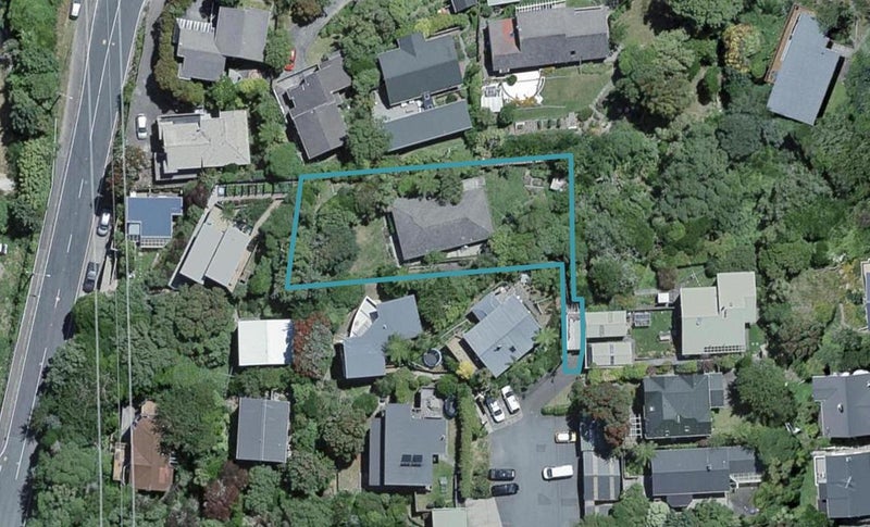 122 Creswick Terrace, Northland, Wellington - Carousel 1