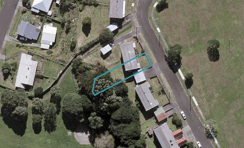 117 Banks Street, Marfell, New Plymouth - Carousel 1
