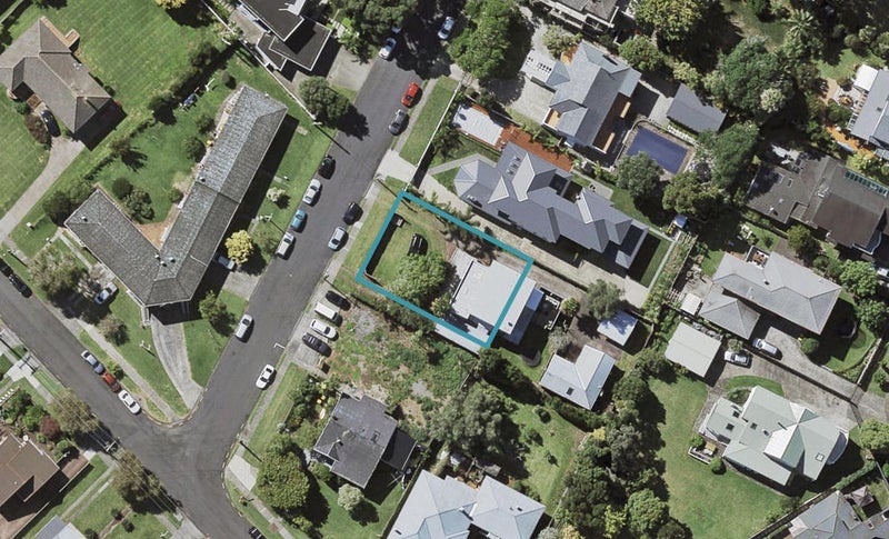 1 Kowhai Street, Takapuna, Auckland - Carousel 1