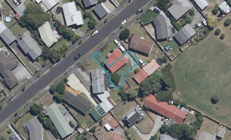 2/50 Mears Road, St Andrews, Hamilton - Carousel 1