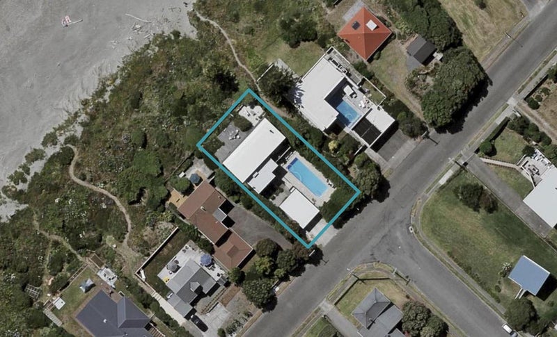 95 Field Way, Waikanae Beach, Waikanae - Carousel 1