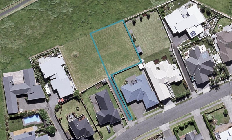 13B Dolphin Parade, Bell Block, New Plymouth - Carousel 1