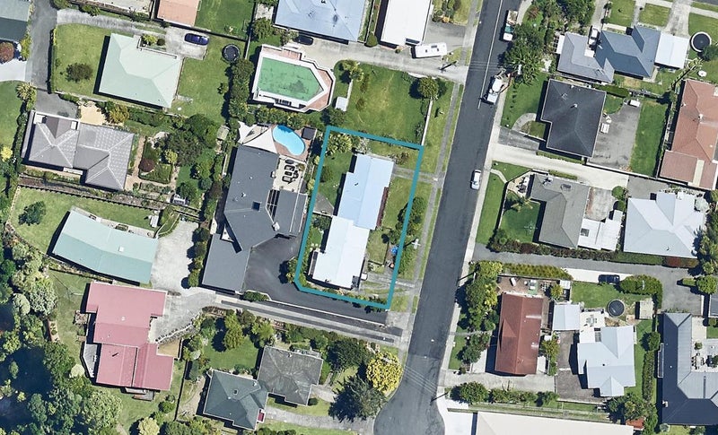 65 Goods Road, Otumoetai, Tauranga - Carousel 1