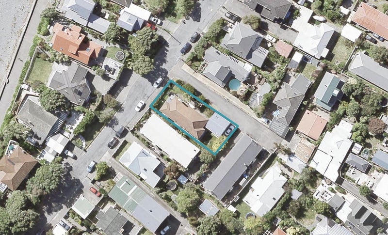 41 Pukatea Street, Eastbourne, Lower Hutt - Carousel 1