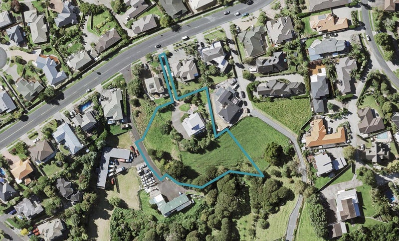 46 Somerville Road, Shelly Park, Auckland - Carousel 1