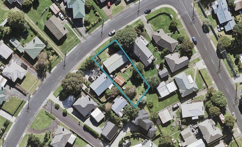 51 Glen Marine Parade, Glendene, Auckland - Carousel 1