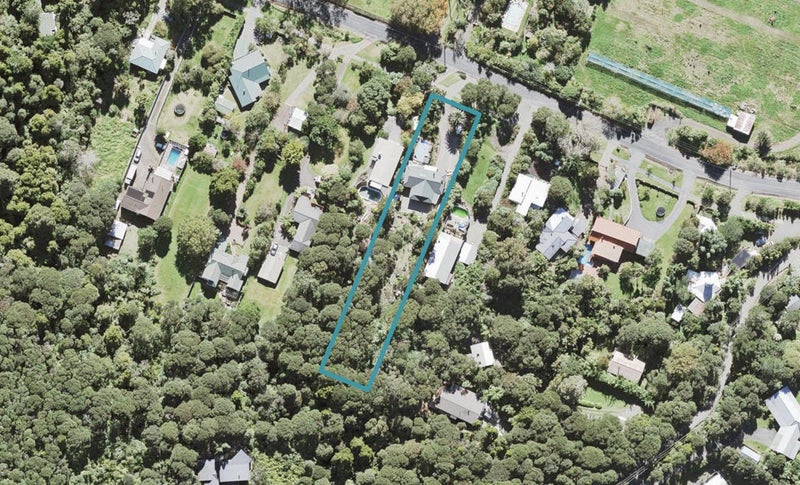 34 Mountain Road, Henderson Valley, Auckland - Carousel 1