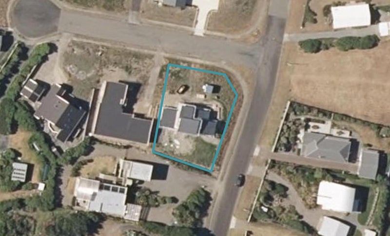 31 Kent Avenue, Waitārere Beach, Levin - Carousel 1