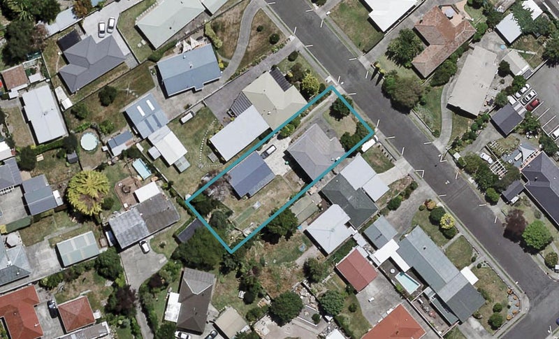 4 Henderson Crescent, Onekawa, Napier - Carousel 1