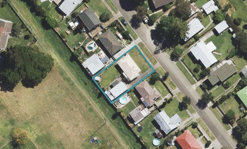 10 Halley Street, Outer Kaiti, Gisborne - Carousel 1