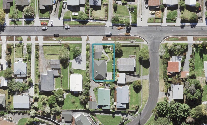 35A Clayburn Road, Glen Eden, Auckland - Carousel 1