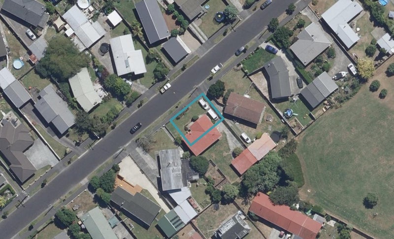 1/50 Mears Road, St Andrews, Hamilton - Carousel 1