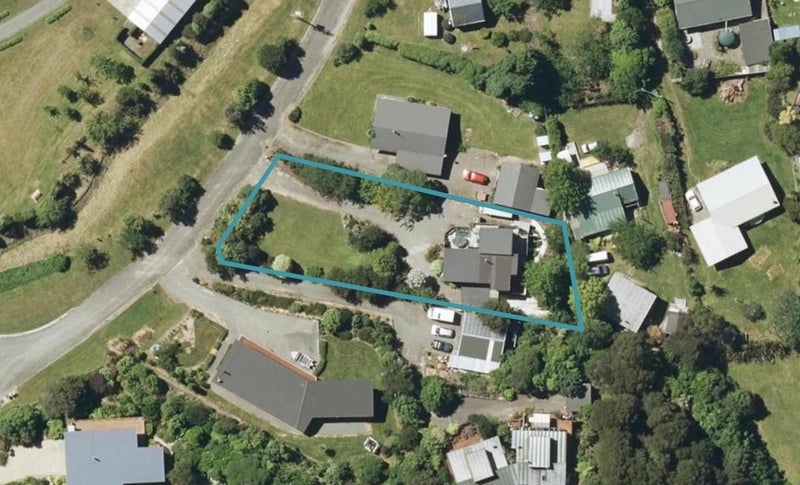 9 Manuka Drive, Ngakuta Bay - Carousel 1