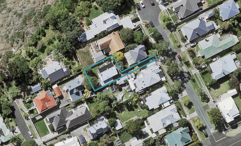 27A Cowper Street, Devonport, Auckland - Carousel 1