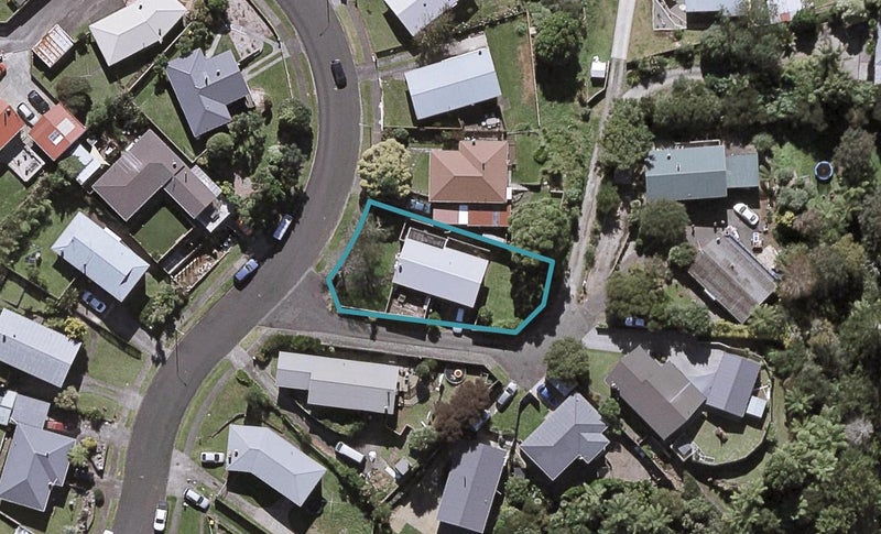 35 Clearmont Crescent, Blagdon, New Plymouth - Carousel 1